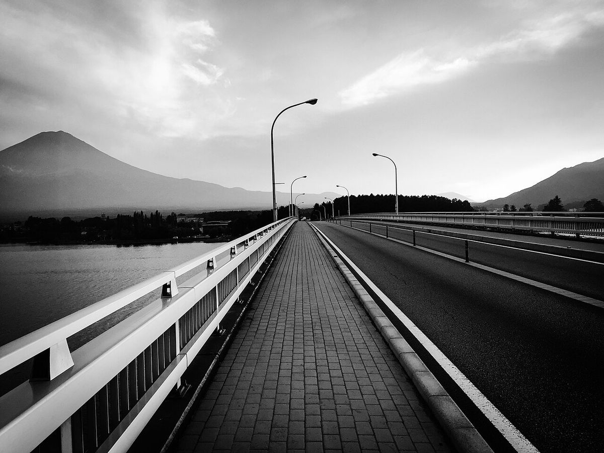 Tour Tokyo |,